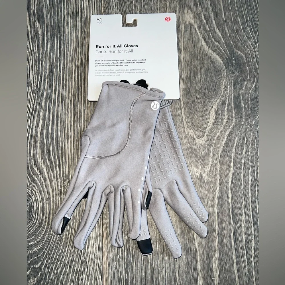 Lululemon Run for It All Gloves in Gull Grey